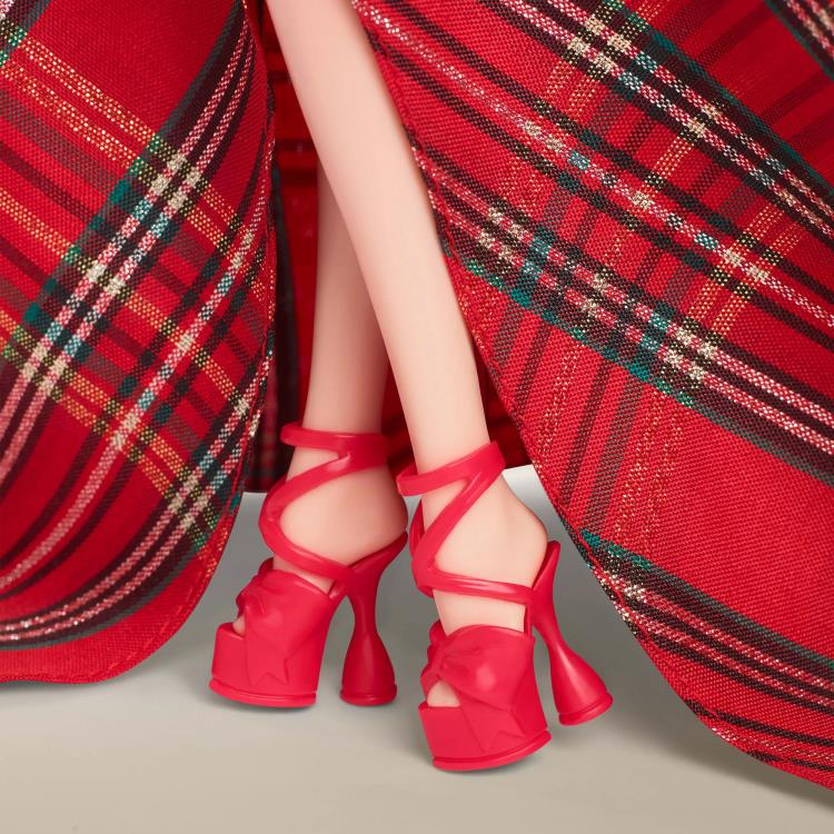 Barbie 2024 Holiday Barbie Doll (Straight Blonde Hair) Gallery Image 8