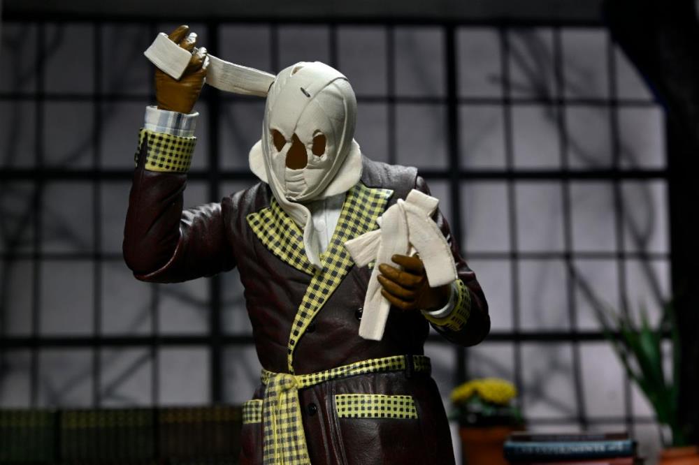 Universal Monsters Ultimate Invisible Man "Kemp House" (Color Ver.) Action  Figure