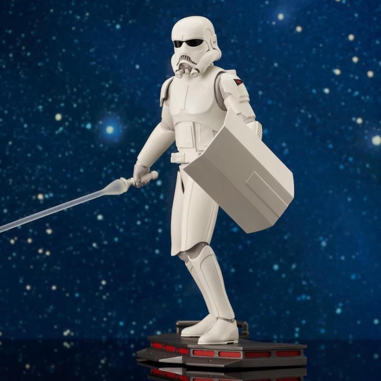 Star Wars Premier Collection Stormtrooper (Concept) 1/7 Scale Limited Edition Exclusive Statue Gallery Image 4