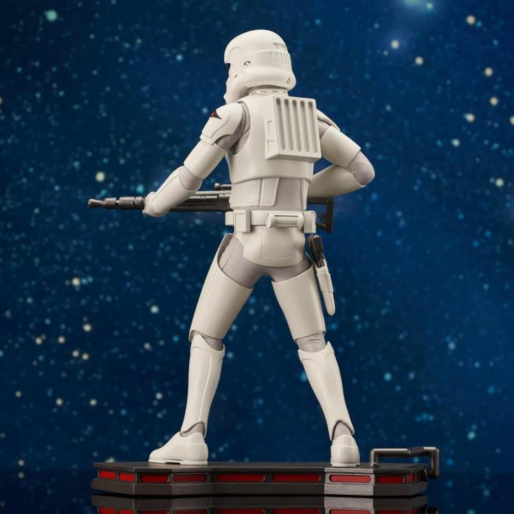 Star Wars Premier Collection Stormtrooper (Concept) 1/7 Scale Limited Edition Exclusive Statue Gallery Image 8