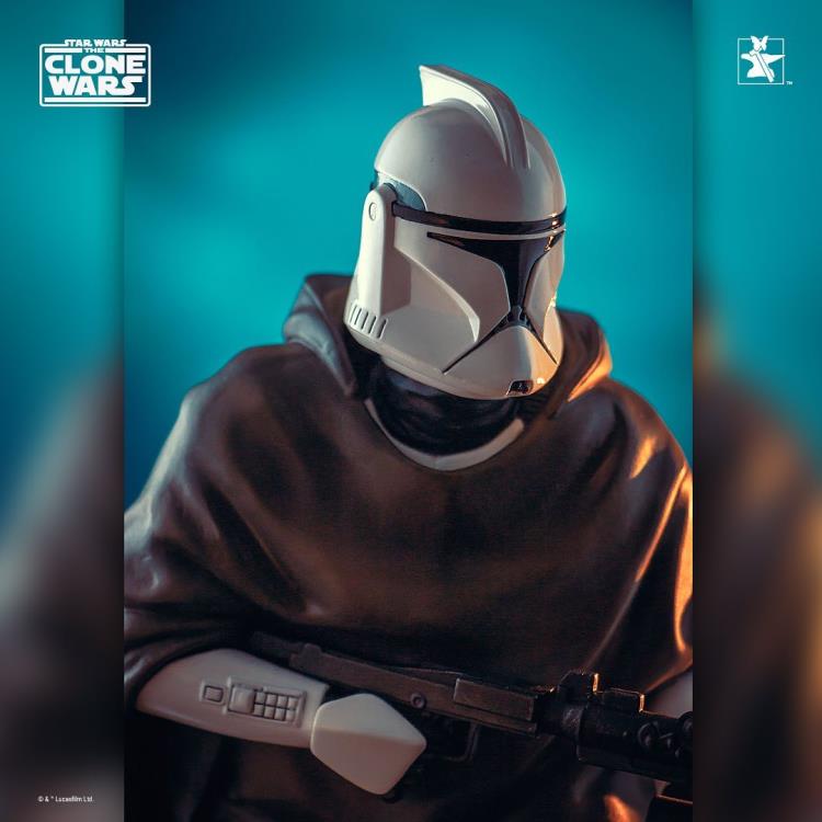 Star Wars: The Clone Wars Premier Collection Hawkbat Battalion Clone Trooper 1/7 Scale Limited Edition Exclusive Statue Gallery Image 7