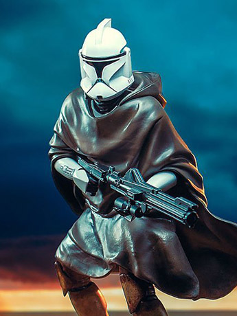 Star Wars: The Clone Wars Premier Collection Hawkbat Battalion Clone Trooper 1/7 Scale Limited Edition Exclusive Statue Gallery Image 2