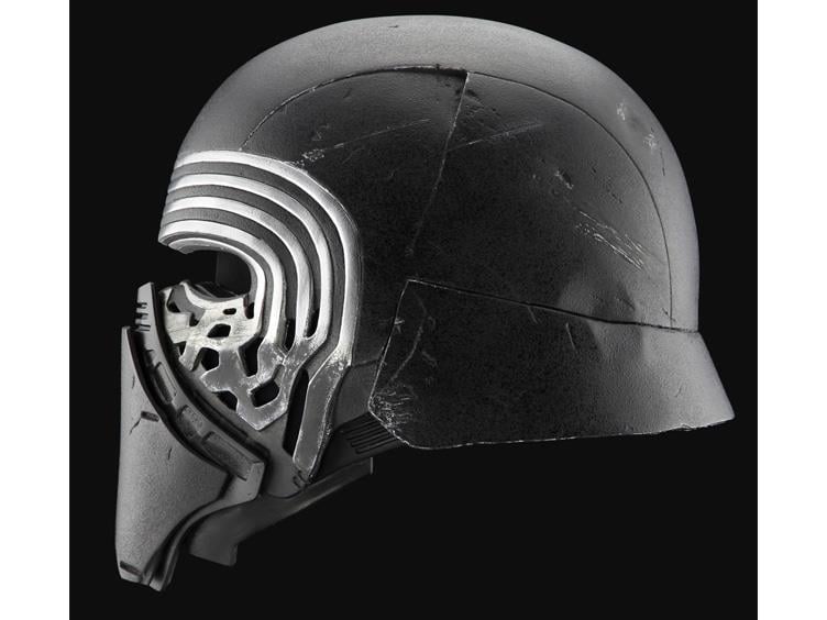 Star Wars Premier Line Kylo Ren (The Force Awakens) 1:1 Scale Wearable Helmet Gallery Image 3