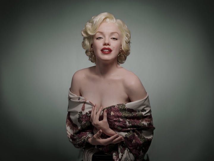 Marilyn Monroe 1/1 Scale Ultra-Realistic Bust Gallery Image 1