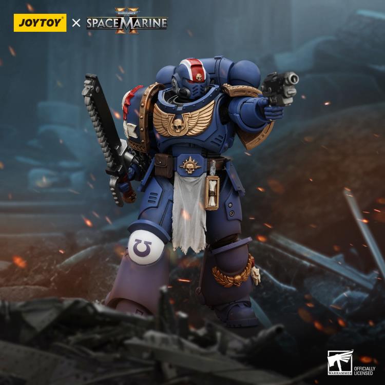 Warhammer 40,000: Space Marine 2 Ultramarines Lieutenant Titus 1/18 Scale Action Figure Gallery Image 8