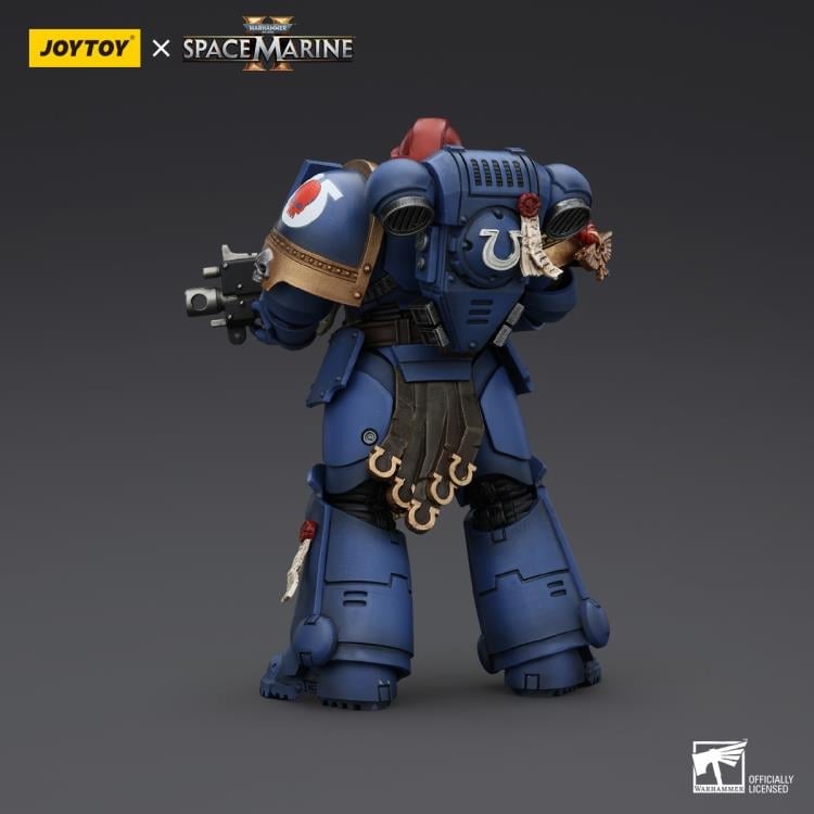 Warhammer 40,000: Space Marine 2 Ultramarines Sergeant Gadriel 1/18 Scale Action Figure Gallery Image 4