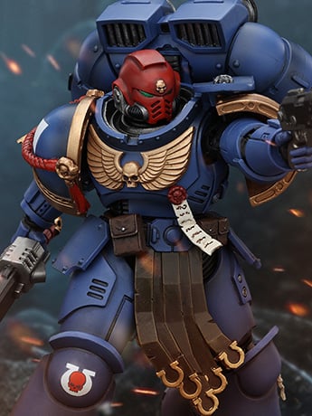 Warhammer 40,000: Space Marine 2 Ultramarines Sergeant Gadriel 1/18 Scale Action Figure Gallery Image 2