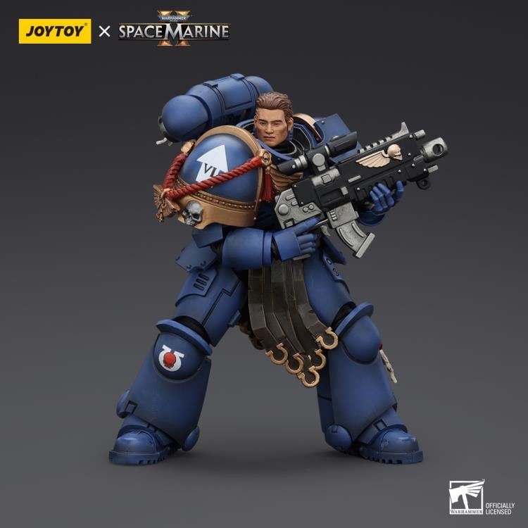 Warhammer 40,000: Space Marine 2 Ultramarines Sergeant Gadriel 1/18 Scale Action Figure Gallery Image 6