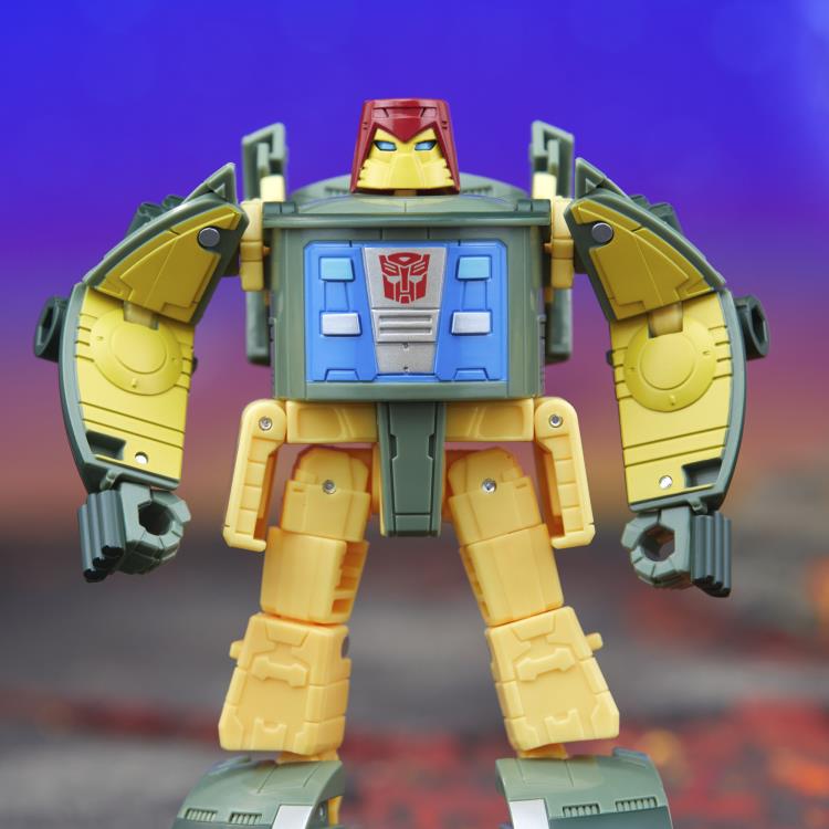 Transformers: Legacy United Deluxe Class Autobot Cosmos Action Figure Gallery Image 8