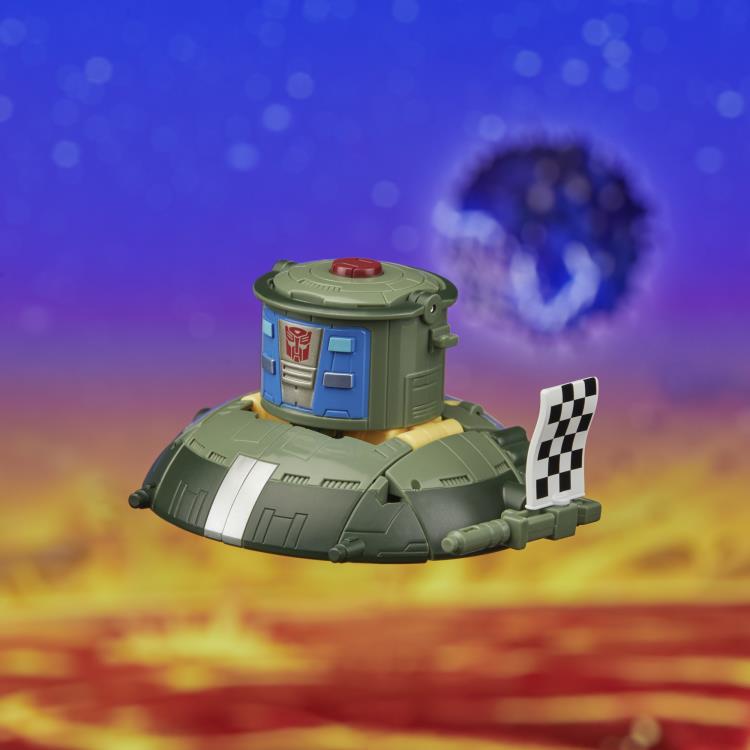 Transformers: Legacy United Deluxe Class Autobot Cosmos Action Figure Gallery Image 12