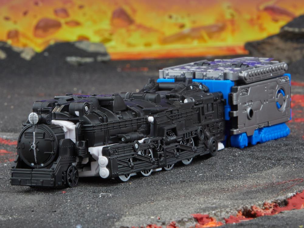 Transformers: Legacy United Leader Class Galaxy Shuttle Action Figure Gallery Image 10
