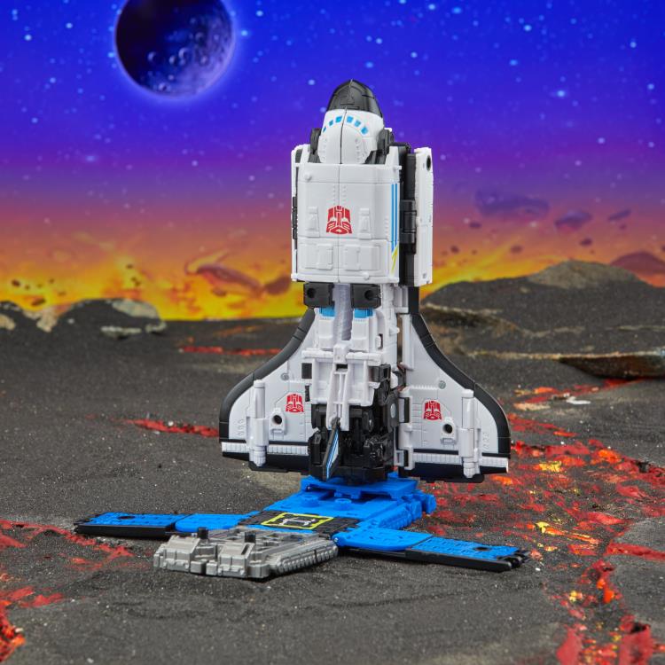 Transformers: Legacy United Leader Class Galaxy Shuttle Action Figure Gallery Image 17
