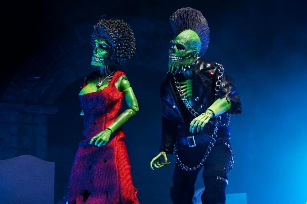 The Return of the Living Dead Zombie Trash & Suicide Clothed Action Figure Two-Pack Gallery Image 9