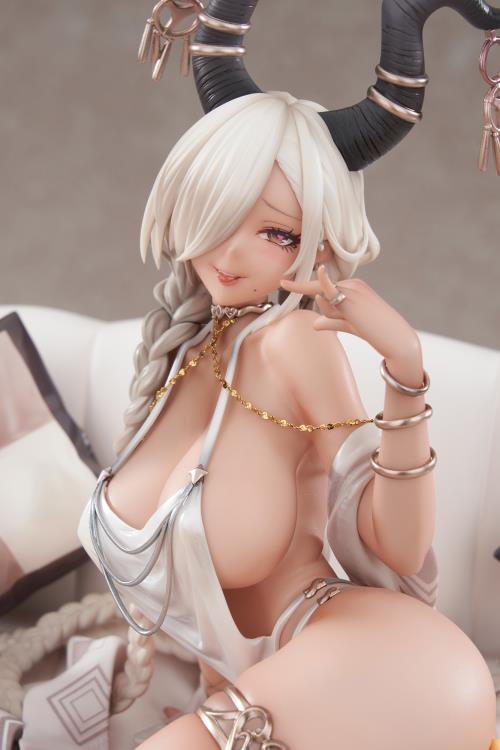 Azur Lane Owari (Shimmering Forsythia) 1/7 Scale Figure (With Bonus) Gallery Image 18