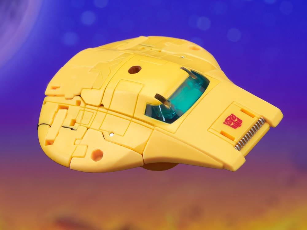 Transformers: Legacy United Deluxe Class Origin Bumblebee Gallery Image 9