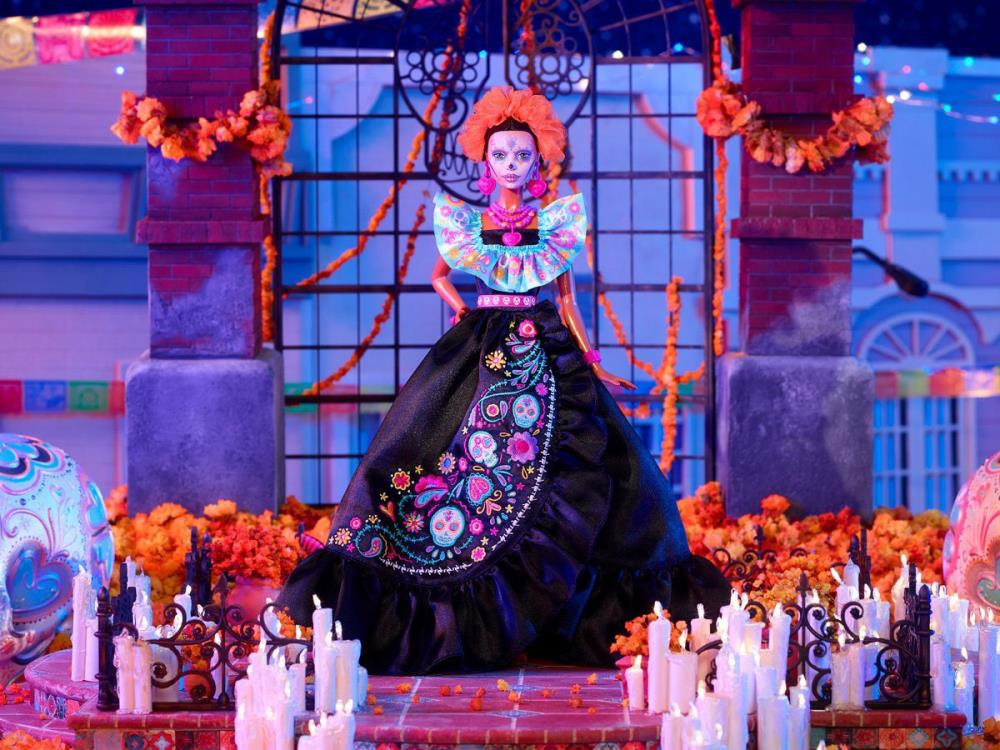Barbie Dia De Muertos (2024) Doll Gallery Image 4
