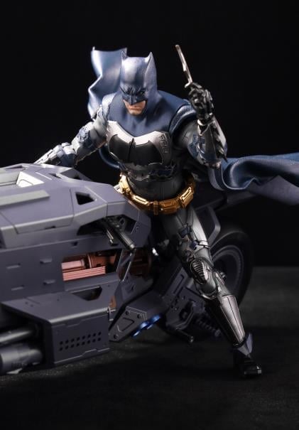 The Flash (2023) Batman 1/12 Scale Model Kit Gallery Image 14