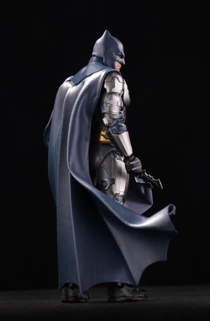 The Flash (2023) Batman 1/12 Scale Model Kit Gallery Image 6