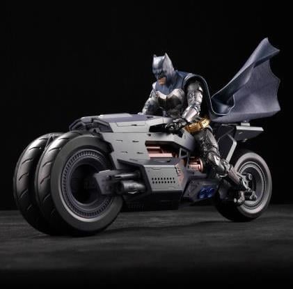 The Flash (2023) Batman 1/12 Scale Model Kit Gallery Image 13