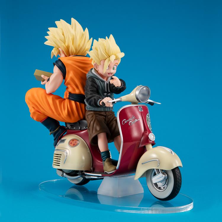 Dragon Ball Z Desktop Real McCoy EX Super Saiyan Goku and Super Saiyan Gohan on Motorbike Gallery Image 5