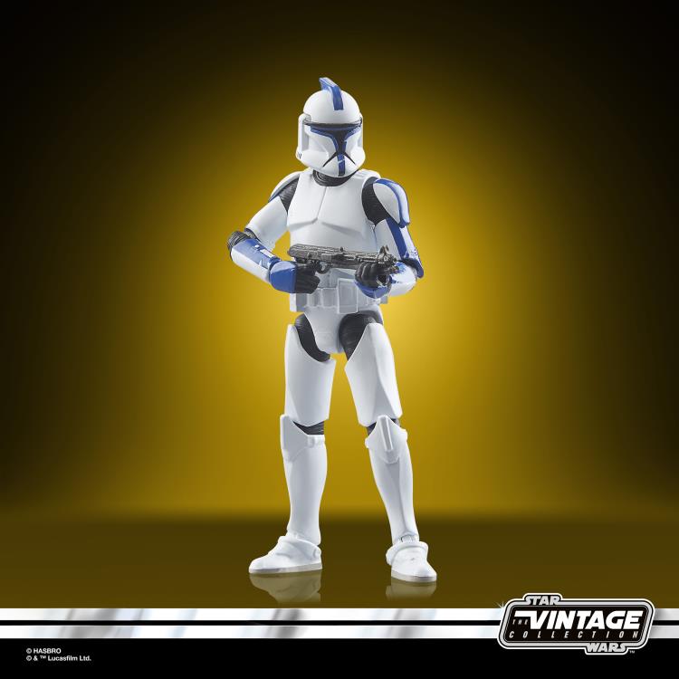 Star Wars: The Vintage Collection Clone Lieutenant (Ahsoka) Action Figure Gallery Image 7