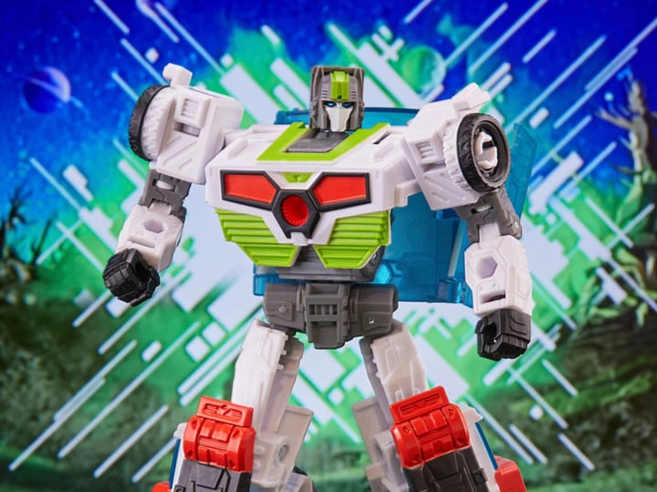 Transformers: Legacy Evolution Deluxe Class G2 Universe Autobot Medix Exclusive Gallery Image 1