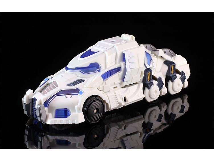 Reformatted R-11 Seraphicus Prominon Core Figure Gallery Image 2