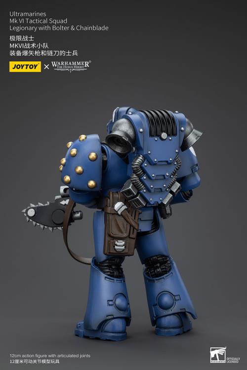 Warhammer: The Horus Heresy Ultramarines MKVI Tactical Squad Legionary with Bolter and Chainblade 1/18 Scale Action Figure Gallery Image 4