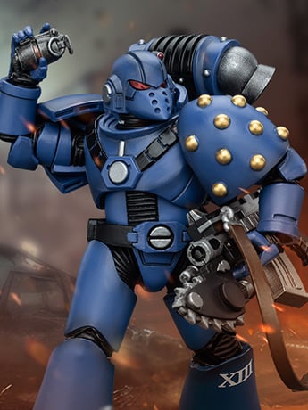 Warhammer: The Horus Heresy Ultramarines MKVI Tactical Squad Legionary with Bolter and Chainblade 1/18 Scale Action Figure Gallery Image 2