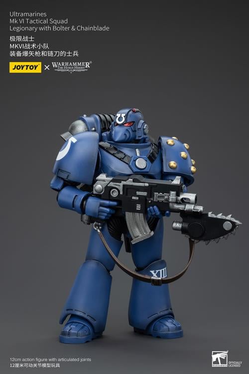 Warhammer: The Horus Heresy Ultramarines MKVI Tactical Squad Legionary with Bolter and Chainblade 1/18 Scale Action Figure Gallery Image 3