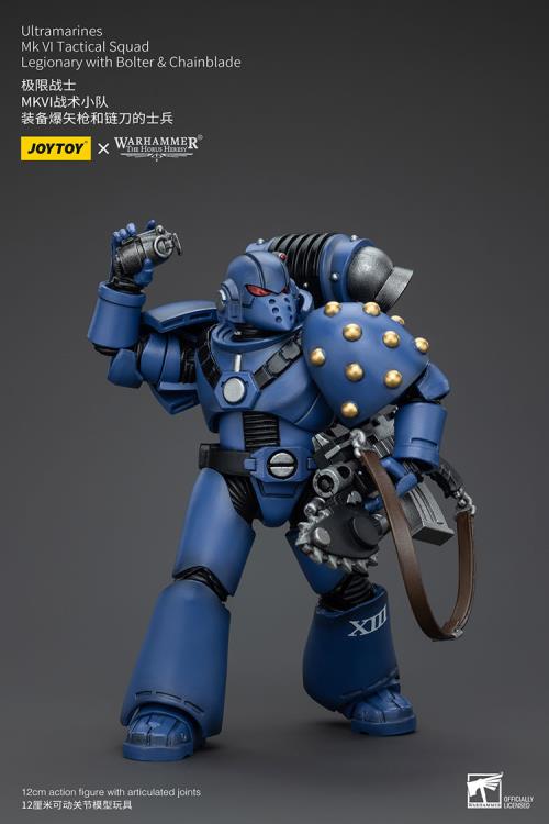 Warhammer: The Horus Heresy Ultramarines MKVI Tactical Squad Legionary with Bolter and Chainblade 1/18 Scale Action Figure Gallery Image 9