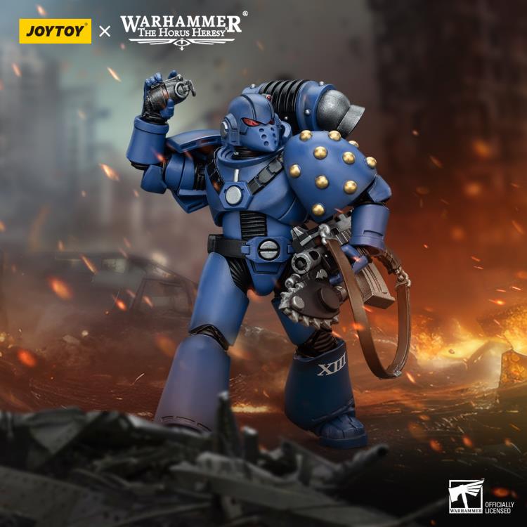 Warhammer: The Horus Heresy Ultramarines MKVI Tactical Squad Legionary with Bolter and Chainblade 1/18 Scale Action Figure Gallery Image 13