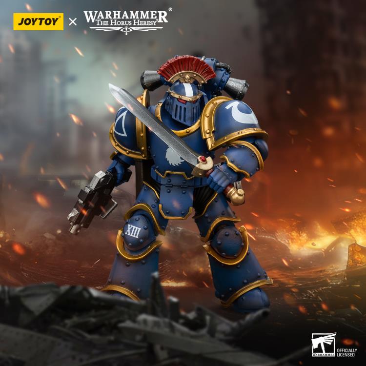 Warhammer: The Horus Heresy Ultramarines Legion MKIII Tactical Squad Sergeant with Power Sword 1/18 Scale Action Figure Gallery Image 12