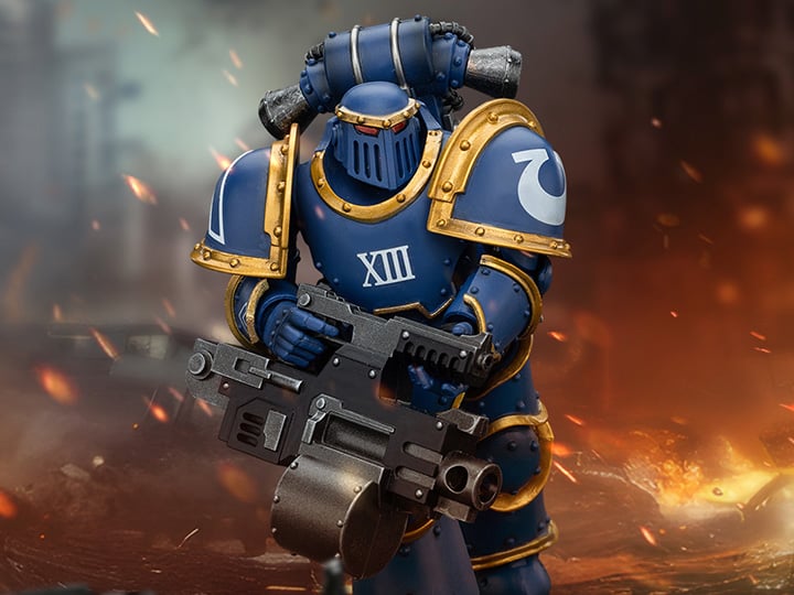 Warhammer: The Horus Heresy Ultramarines MKIII Legionaries Legionary with Heavy Bolter 1/18 Scale Action Figure Gallery Image 1