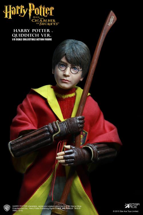 Harry Potter and the Chamber of Secrets Harry Potter (Quidditch Uniform) 1/6 Scale Figure Gallery Image 11
