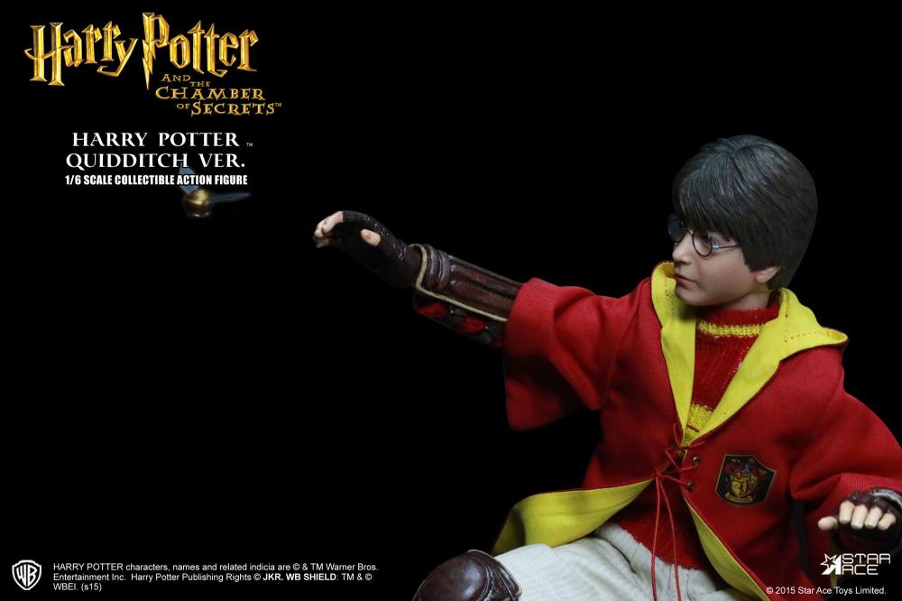 Harry Potter and the Chamber of Secrets Harry Potter (Quidditch Uniform) 1/6 Scale Figure Gallery Image 14