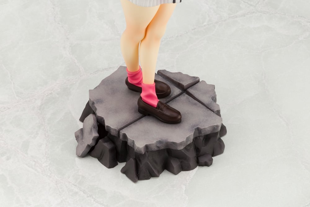 SSSS.Gridman Rikka Takarada 1/7 Scale Figure (Reissue) Gallery Image 14