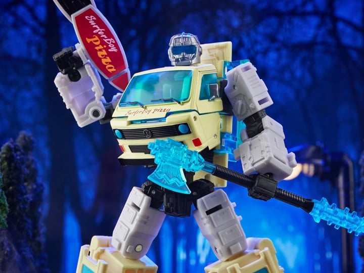 Transformers Collaborative Stranger Things x Transformers Code Red Gallery Image 1