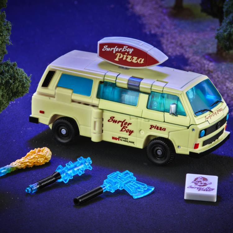 Transformers Collaborative Stranger Things x Transformers Code Red Gallery Image 17