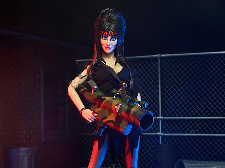 Elvira: Mistress of the Dark Commando Elvira Clothed Action Figure Gallery Image 1