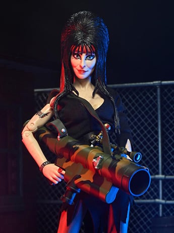 Elvira: Mistress of the Dark Commando Elvira Clothed Action Figure Gallery Image 2