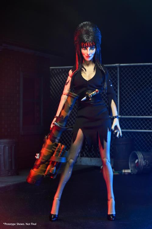 Elvira: Mistress of the Dark Commando Elvira Clothed Action Figure Gallery Image 6