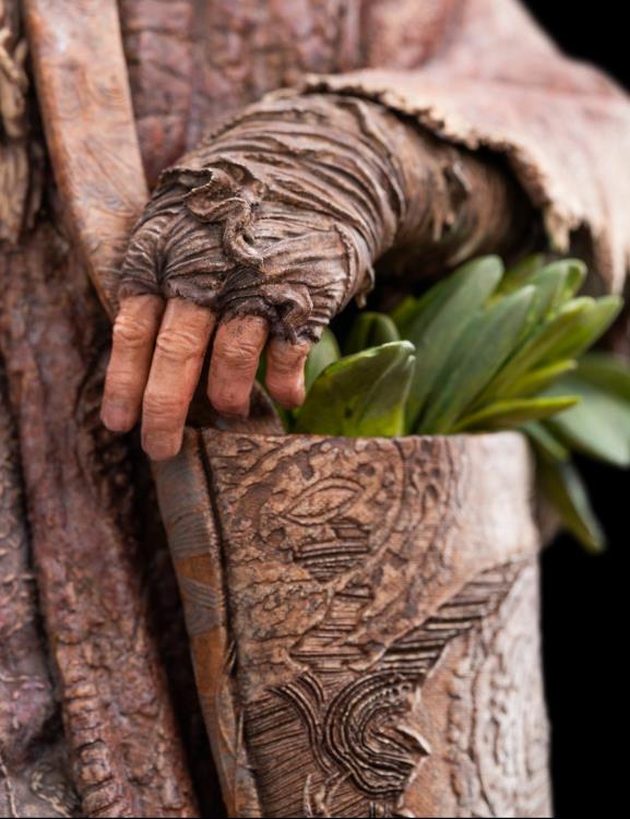 The Hobbit Classic Series Radagast the Brown 1/6 Scale Statue Gallery Image 15