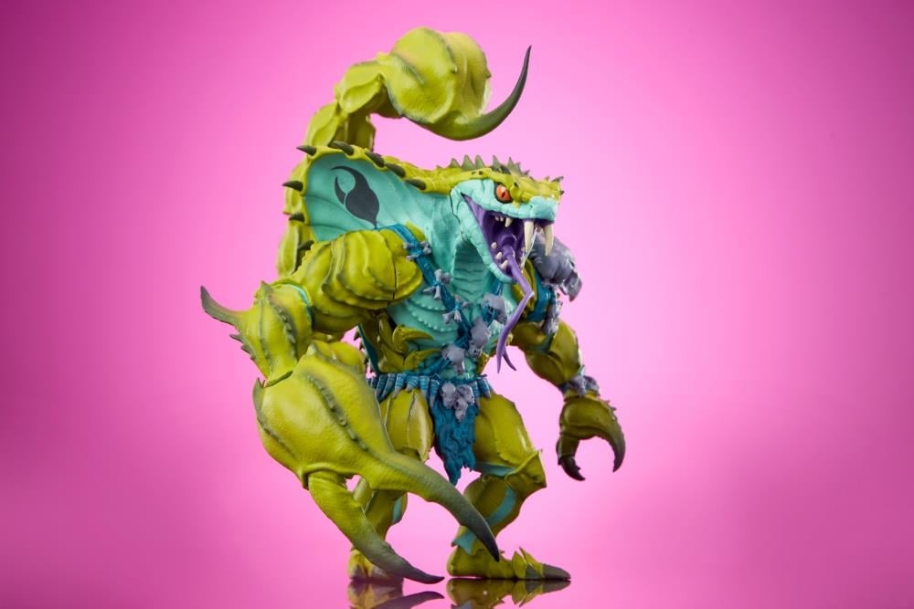 MONSTORS Sting-Cobra Action Figure Gallery Image 6