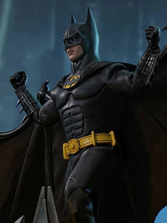 Batman Returns MMS769 Batman 1/6th Scale Collectible Figure Gallery Image 2