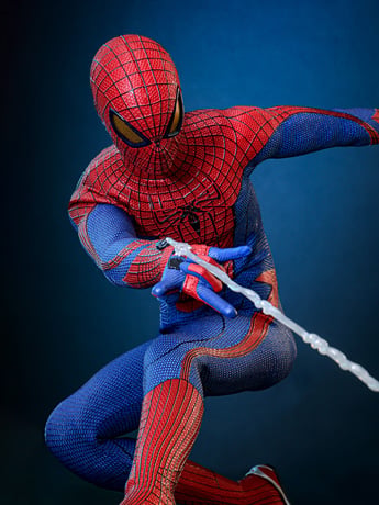The Amazing Spider-Man MMS771 Spider-Man 1/6th Scale Collectible Figure Gallery Image 2