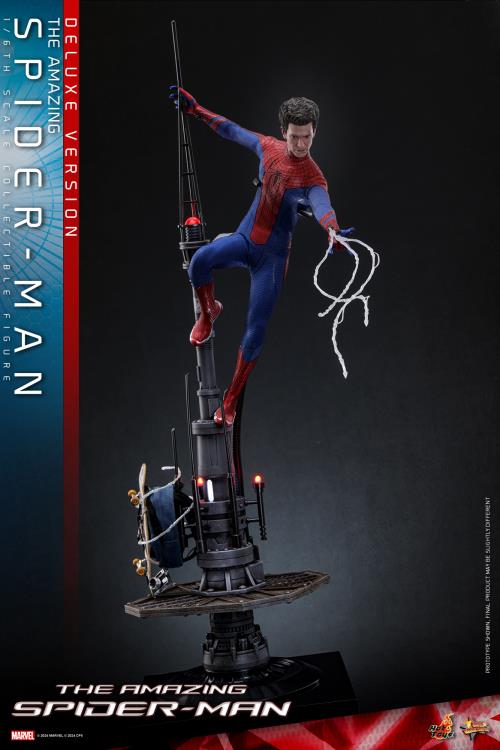 The Amazing Spider-Man MMS772 Spider-Man Deluxe 1/6th Scale Collectible Figure Gallery Image 8