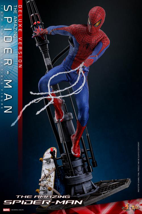 The Amazing Spider-Man MMS772 Spider-Man Deluxe 1/6th Scale Collectible Figure Gallery Image 4