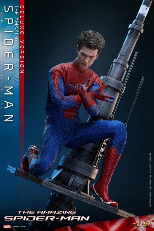 The Amazing Spider-Man MMS772 Spider-Man Deluxe 1/6th Scale Collectible Figure Gallery Image 6
