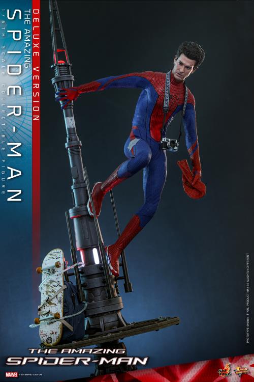 The Amazing Spider-Man MMS772 Spider-Man Deluxe 1/6th Scale Collectible Figure Gallery Image 5